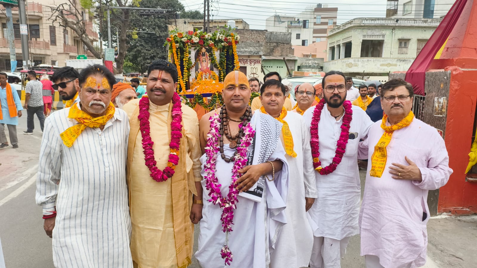 प्रभु श्री राम के अवतरण दिवस पर निकली नगर में शोभायात्रा