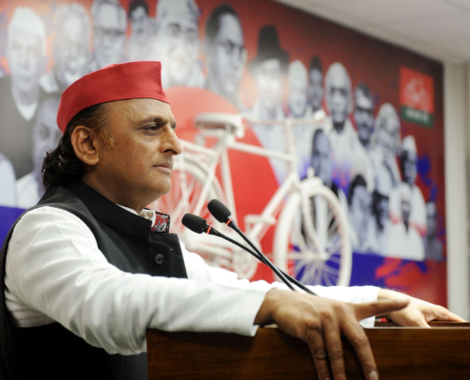 भाजपा सौदागर की तरह काम करती है, सब कुछ बेंच दे रही हैः अखिलेश यादव