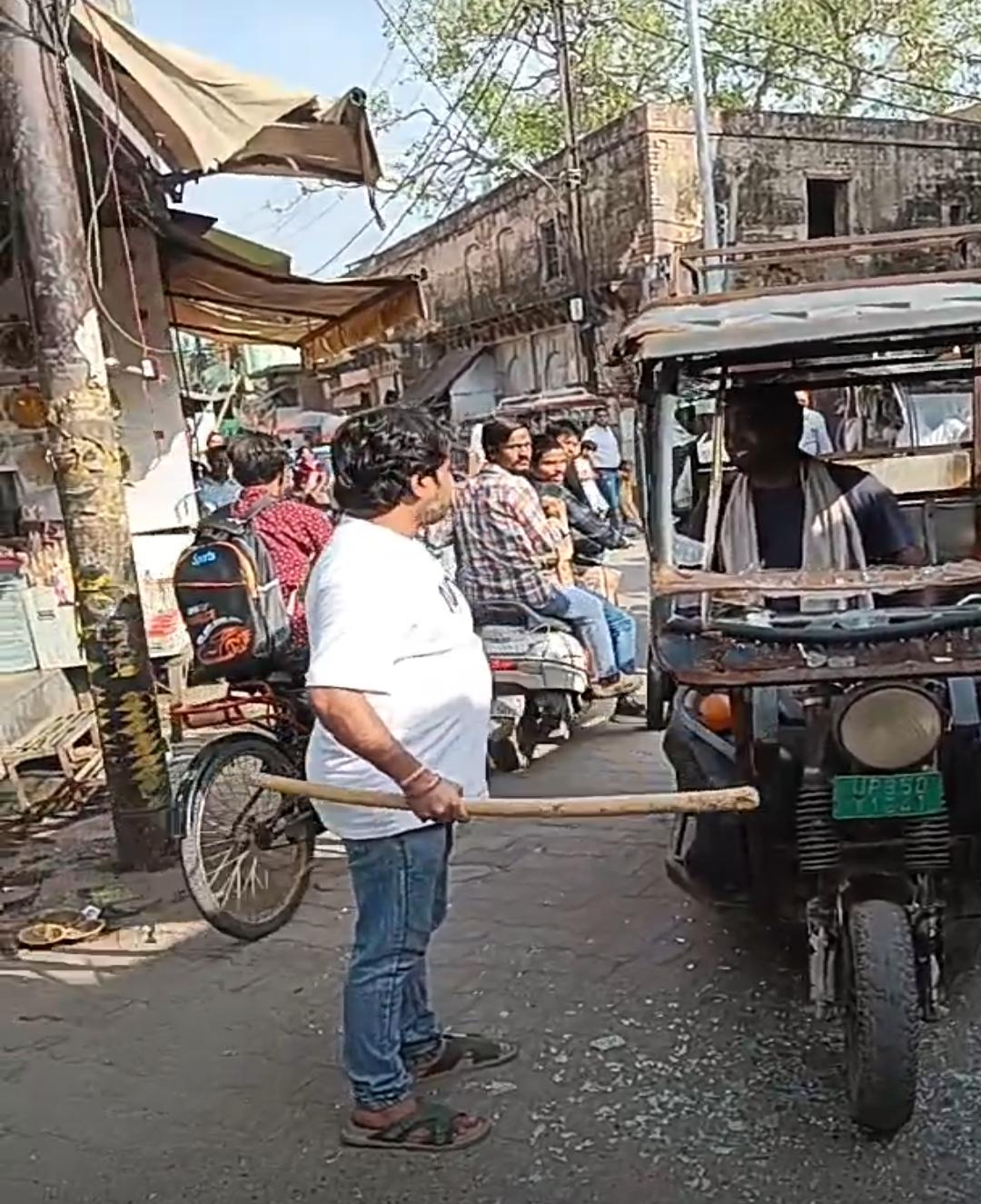 वृंदावन में जाम का कहर, प्रशासन नाकाम, सड़कों पर उतरे बृजवासी