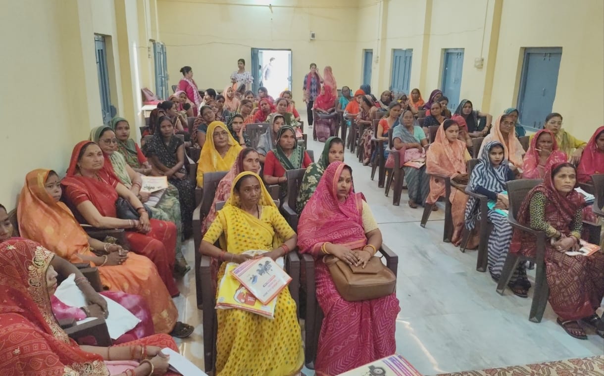 ब्लॉक सभागार कोंच में प्रशिक्षण कार्यक्रम, ‘सीएम युवा योजना’ से जोड़ने की पहल