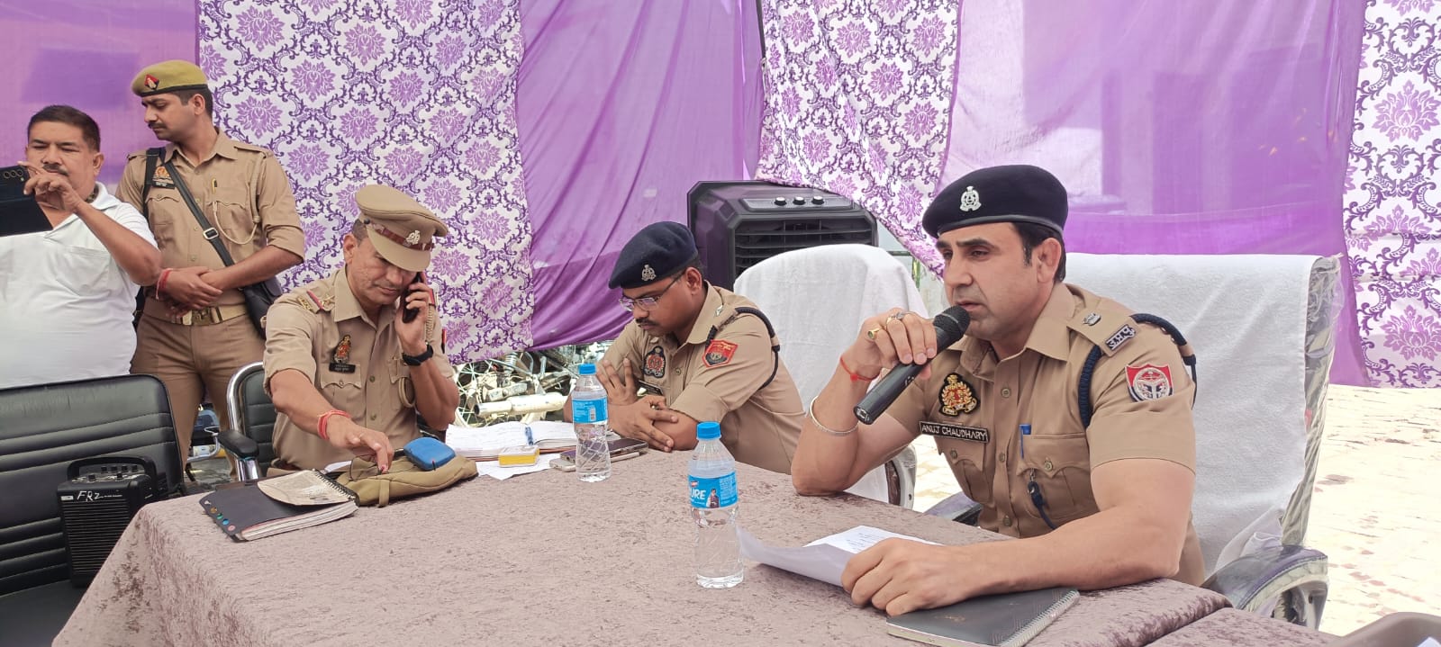 केवाईसी के नाम पर अबैध बसूली पर होगी कार्यवाही: अनुज चौधरी एसपी ग्रामीण