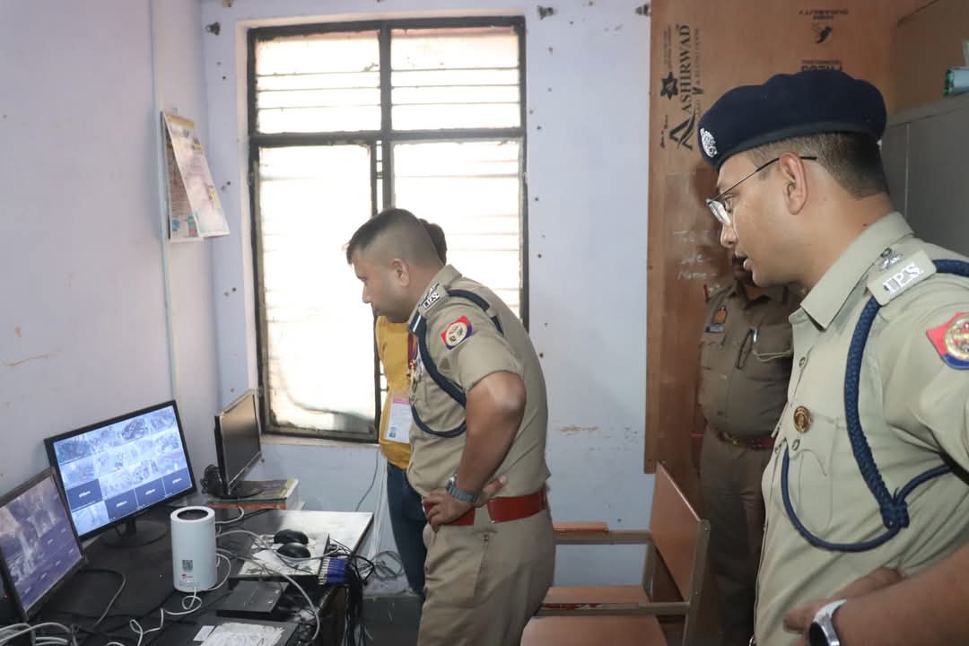 डीआईजी ने किया परीक्षा केंद्र का निरीक्षण, सकुशल भर्ती के दिए निर्देश