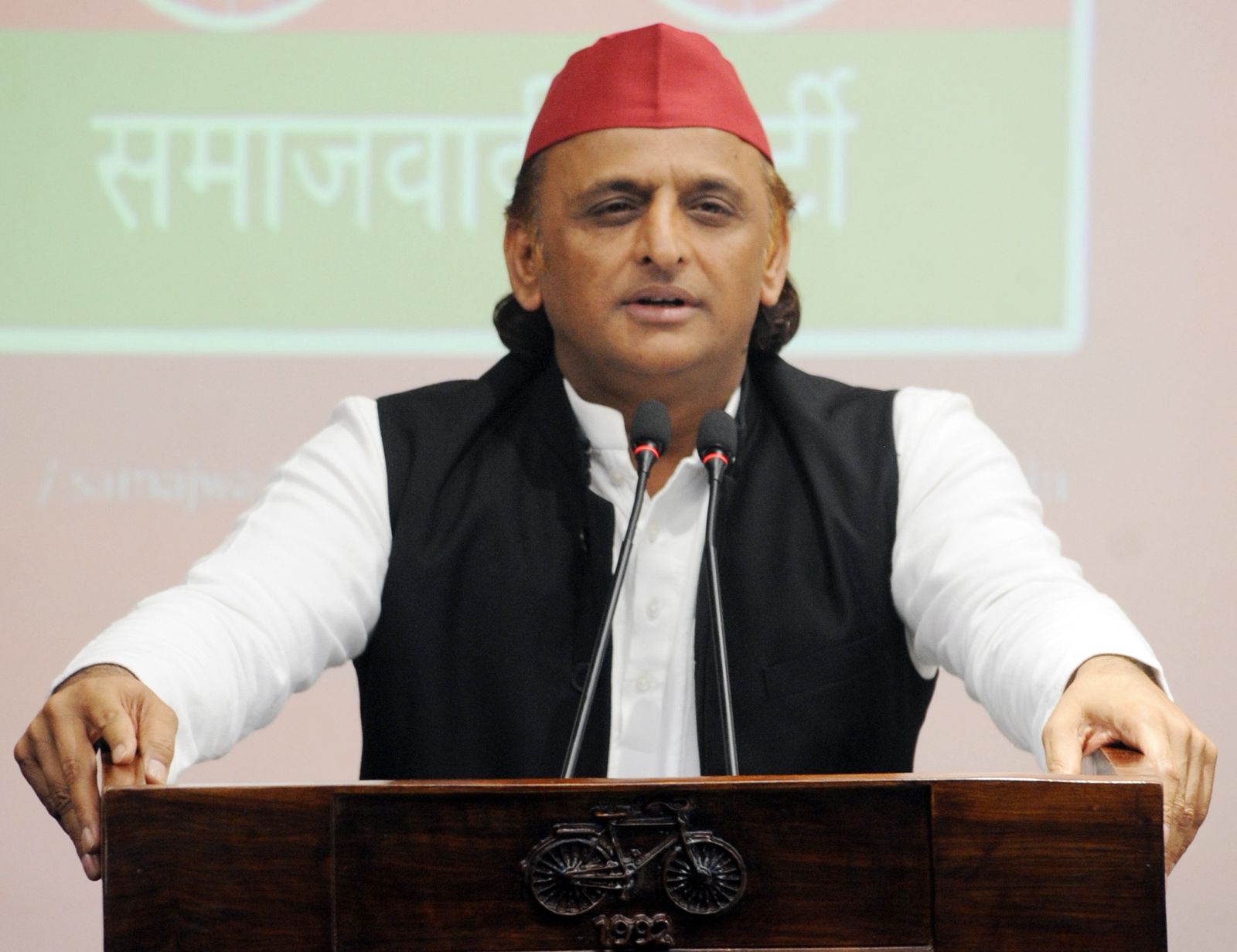 भाजपा सरकार के इशारे पर सपा के नेताओं से ग़ाज़ीपुर में हुआ दुर्व्यवहार: अखिलेश यादव