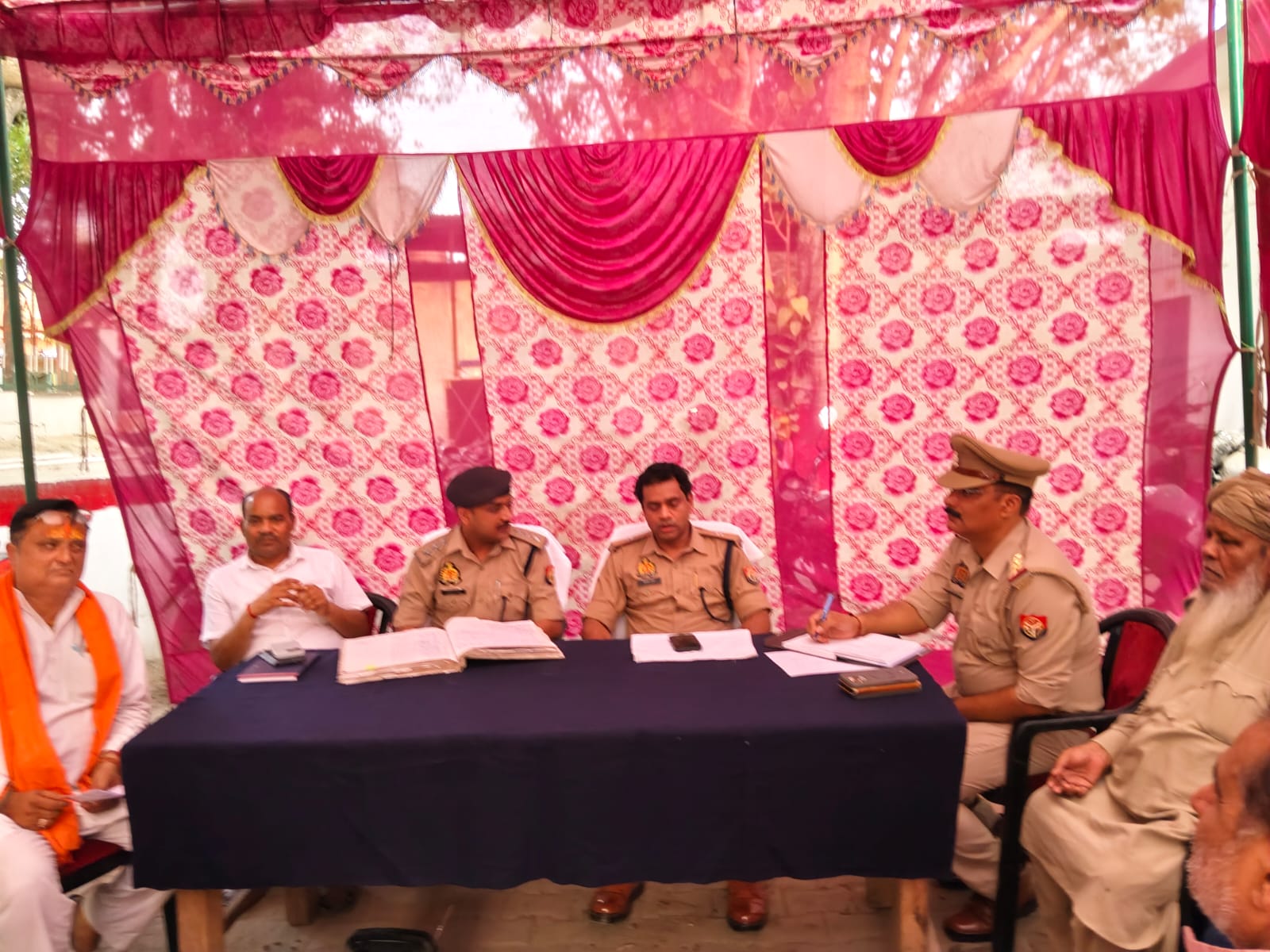 आगामी त्योहारो गंगा दशहरा व बकरा ईद को लेकर थाना रसूलपुर में पीस कमेटी की बैठक आयोजित