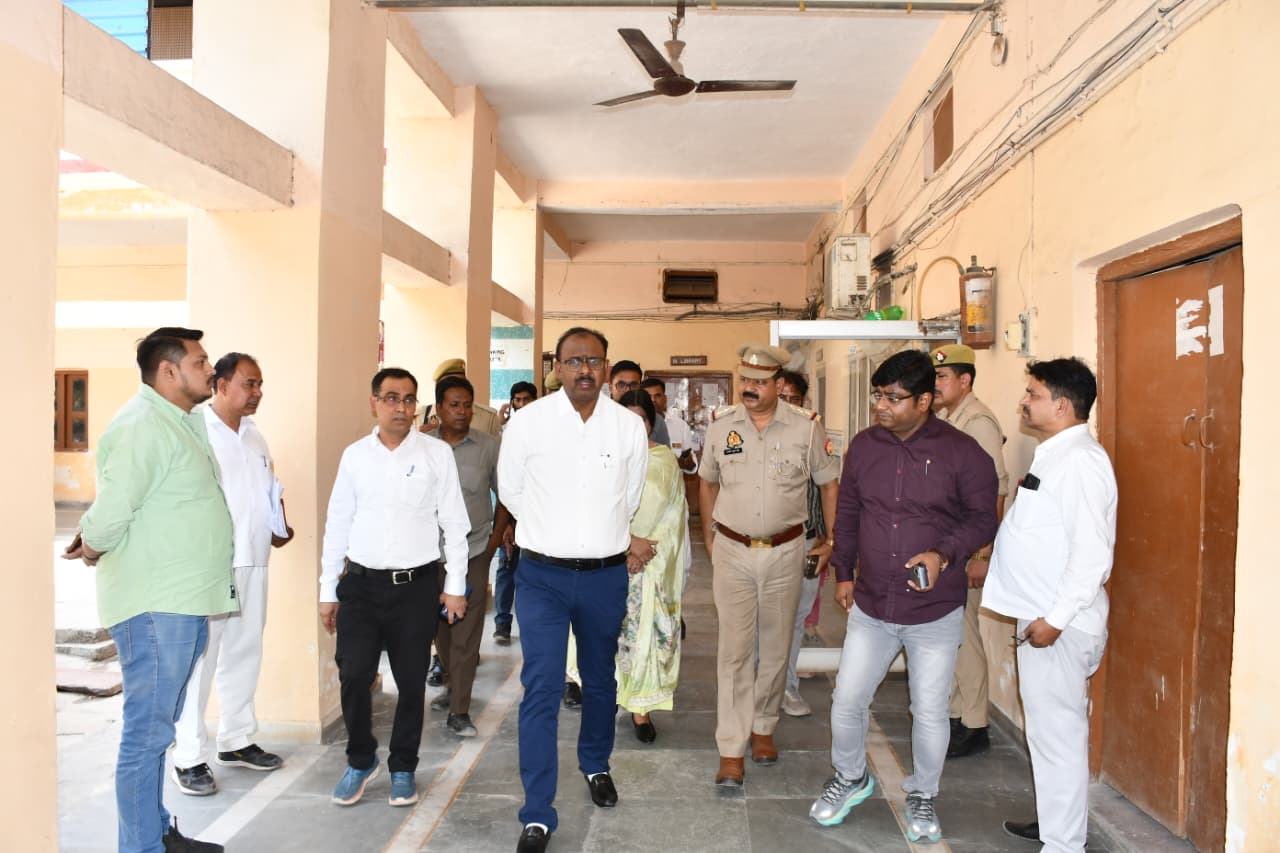 21 भई को आयोजित होने वाली लेखपाल भर्ती मुख्य परीक्षा को शांतिपूर्ण निष्पक्ष और पारदर्शी तरीके से सम्पन्न कराने के लिए जिला प्रशासन पूरी तरह मुस्तैद है