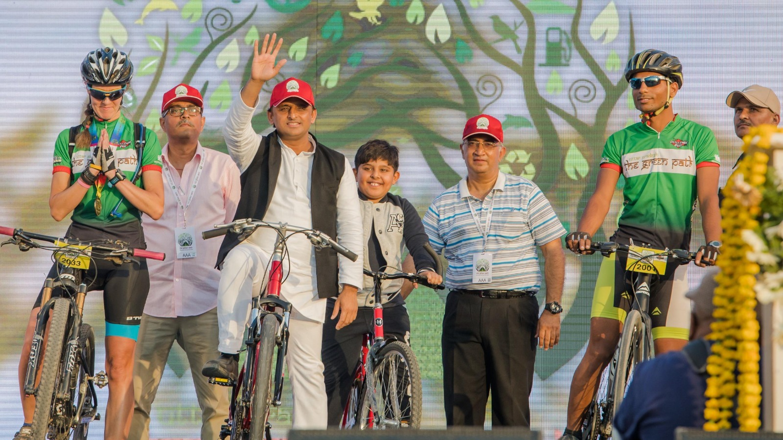 बाइसिकल हाई-वे और पर्यावरण संरक्षणः अखिलेश यादव का विजन इंडियाः-राजेन्द्र चौधरी