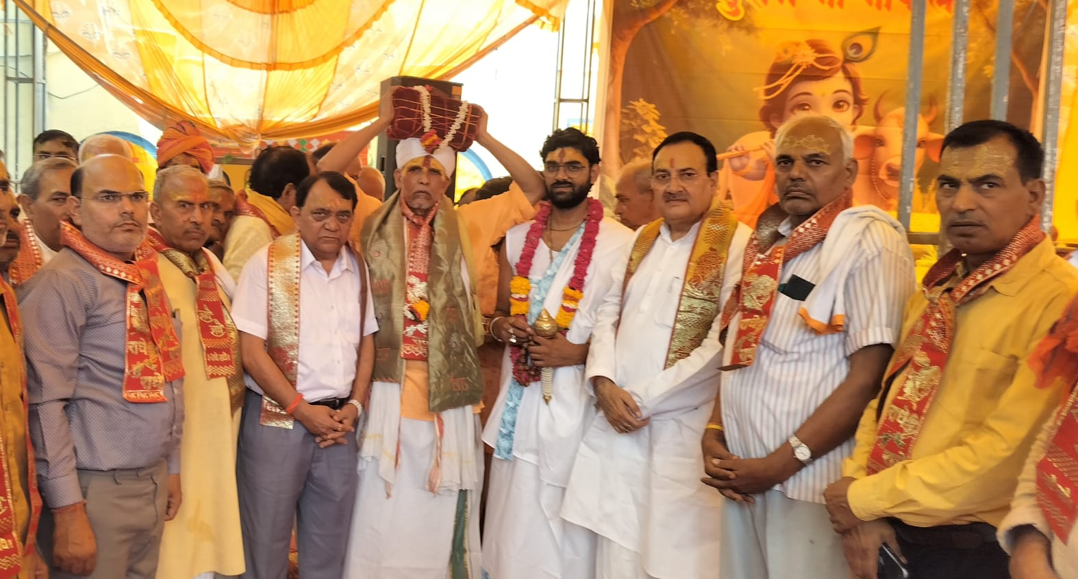 श्रीमद्भागवत कथा के आयोजन पर निकाली भव्य शोभायात्रा, भक्तिमय रहा माहौल
