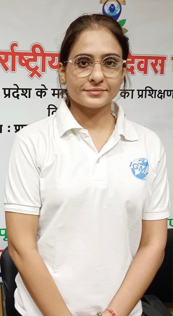 योग प्रशिक्षक पारुल शर्मा बनीं मास्टर ट्रेनर, अंतरराष्ट्रीय योग दिवस को सफल बनाने में जुटा आयुष विभाग