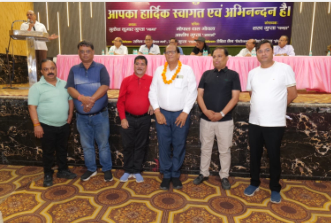 फिरोजाबाद क्लब लिमिटेड के वार्षिक चुनाव संपन्न, मुकेश गुप्ता ‘मामा’ को  चेयरमैन पद व ओंकारनाथ विज अध्यक्ष पद का दायित्व सोपा गया