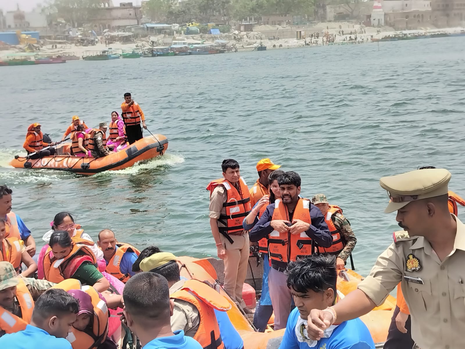 मथुरा में बाढ़ आपदा से निपटने के लिए मेगा मॉक ड्रिल, प्रशासन ने परखी तैयारियां