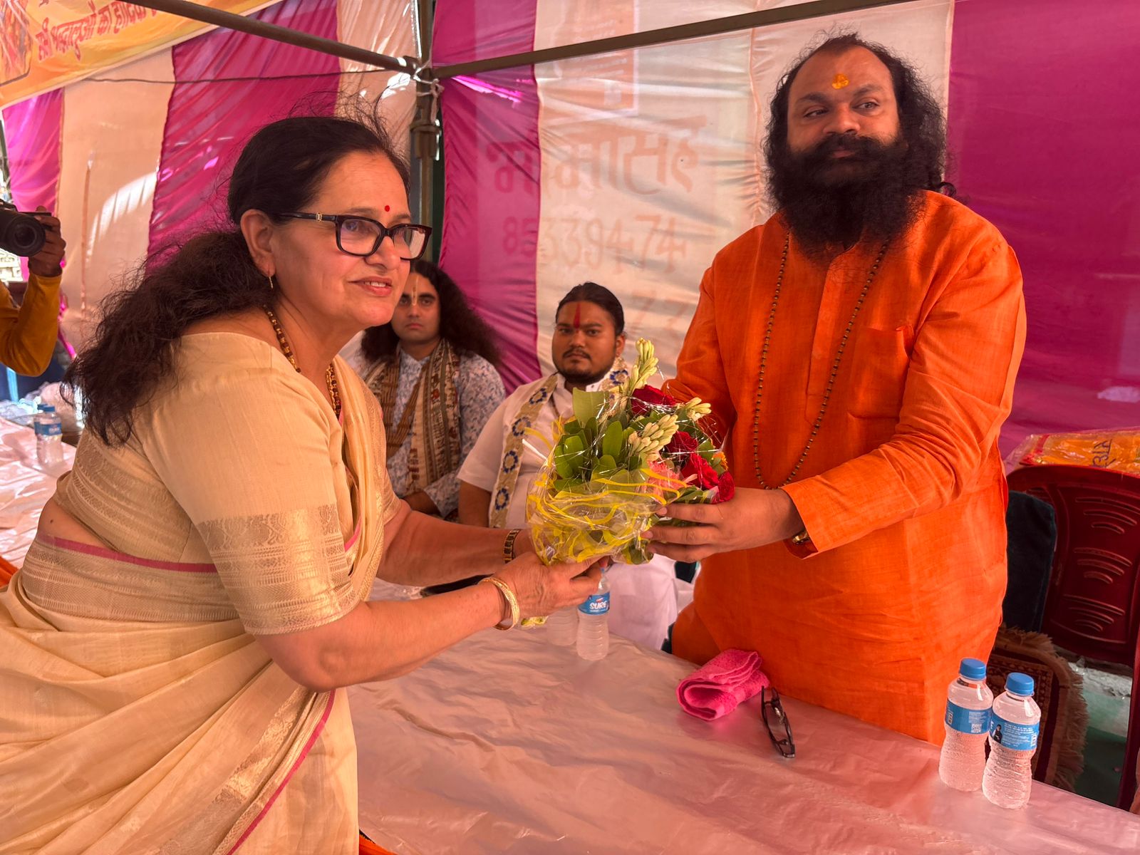 अधिक मास सेवा शिविर में श्रद्धालुओं की सेवा को समर्पित रहा आयोजन: सविता सिंह सौरोत