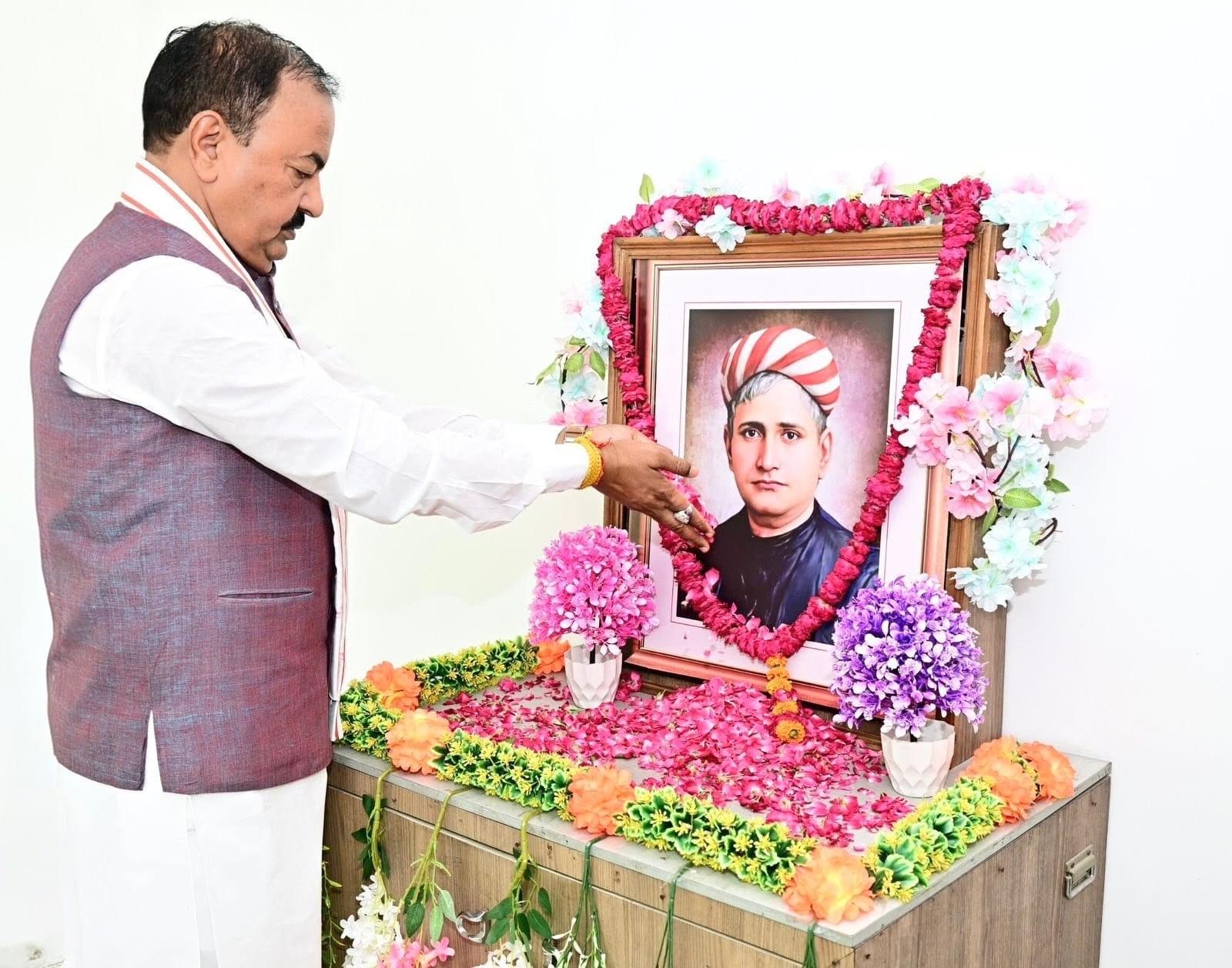 वंदे मातरम्’ माँ भारती के प्रति अटूट प्रेम, त्याग और राष्ट्रभक्ति का अमर मंत्र है:  केशव प्रसाद मौर्य