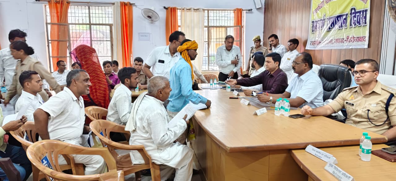 जसराना संपूर्ण समाधान दिवस में पहुंचीं 204 शिकायतें, डीएम-एसएसपी ने दिए एक सप्ताह में निस्तारण के निर्देश