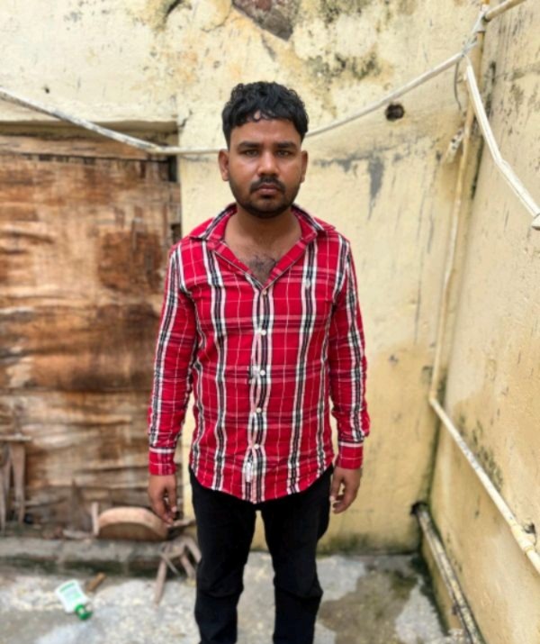 सिरसागंज पुलिस की चेकिंग में युवक गिरफ्तार, अवैध तमंचा व दो कारतूस बरामद