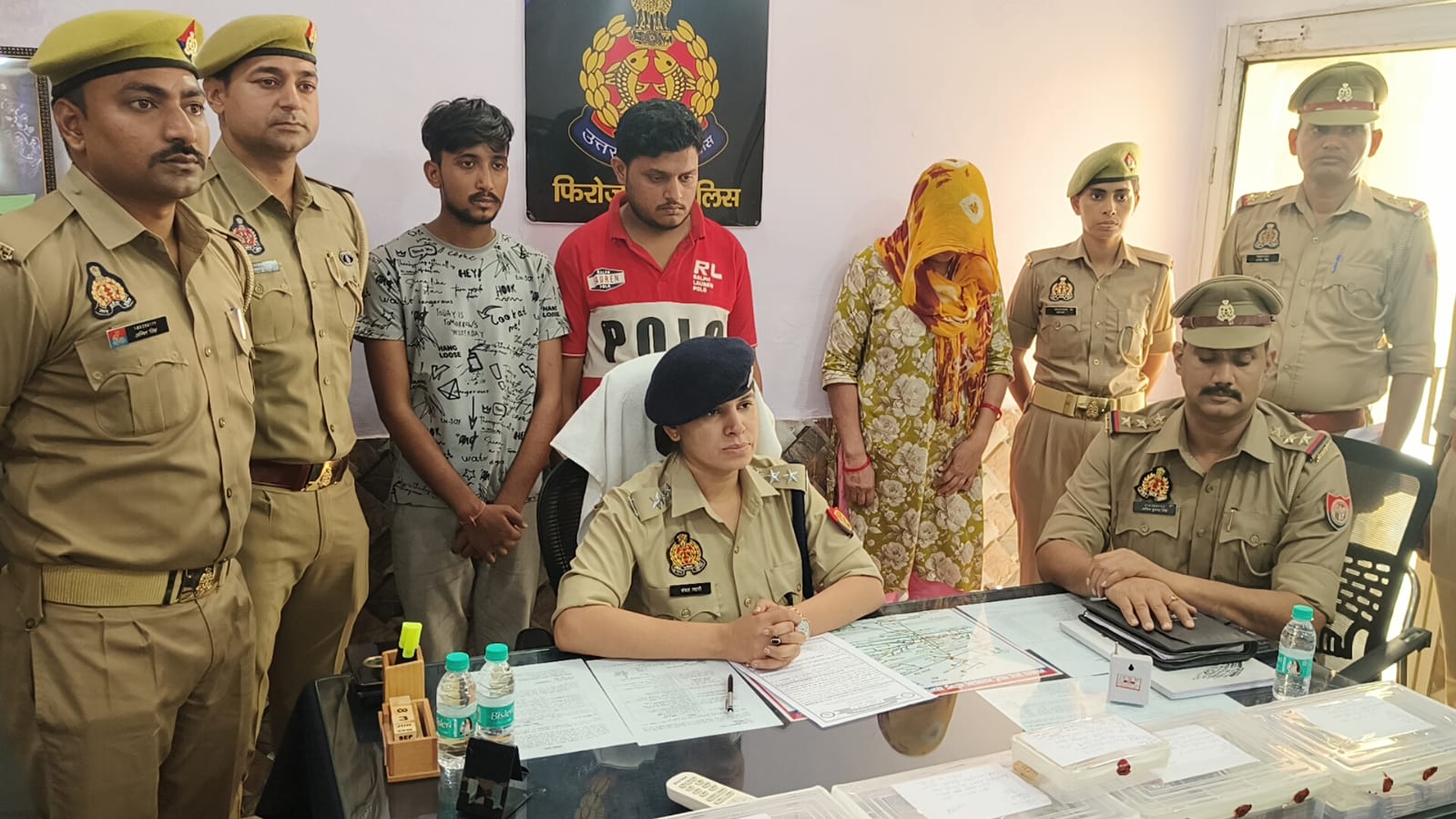सिरसागंज पुलिस ने चोरी का खुलासा किया, तीन आरोपी गिरफ्तार, 17.75 लाख रुपये नकद व जेवर बरामद