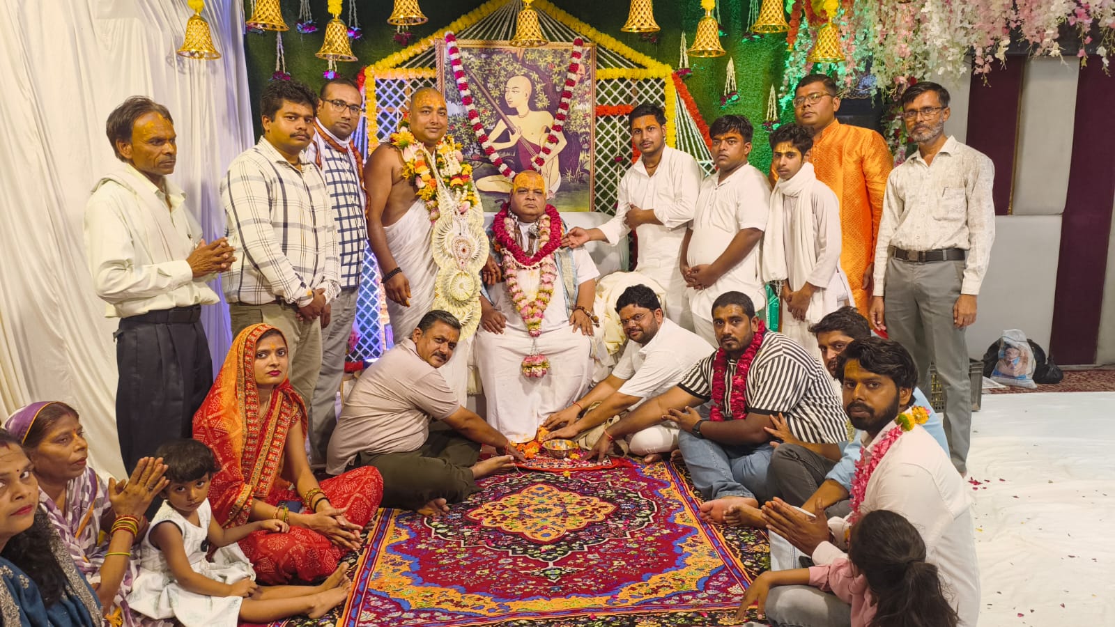 श्रद्धा और भक्ति के साथ मनाया गया गुरु पूर्णिमा महोत्सव, ललित कुंज आश्रम में उमड़ा शिष्यों का सैलाब
