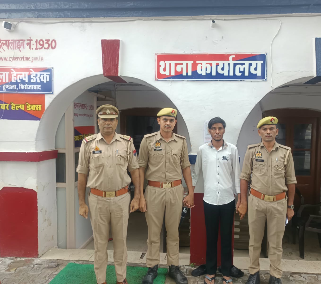 टूंडला पुलिस ने वांछित आरोपी को किया गिरफ्तार, न्यायालय में किया पेश