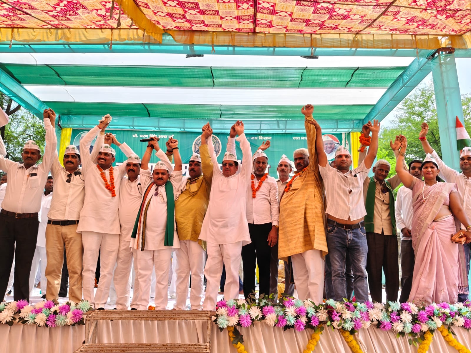 आगरा एत्मादपुर में नए किसान संगठन का आगाज शपथ ग्रहण समारोह संपन्न