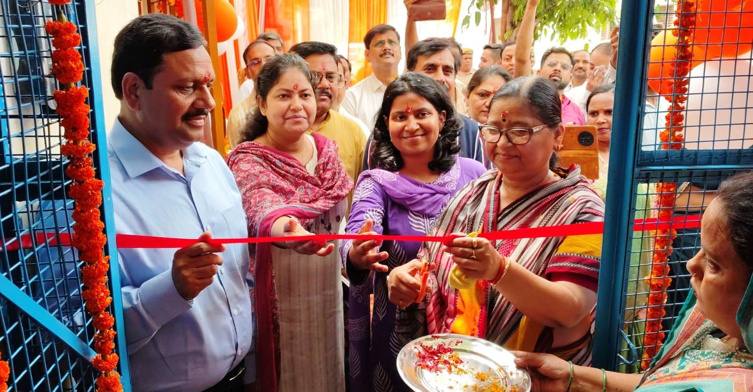 कलेक्ट्रेट परिसर में ‘अन्नदा प्रेरणा कैंटीन’ का शुभारंभ किया- जिलाधिकारी