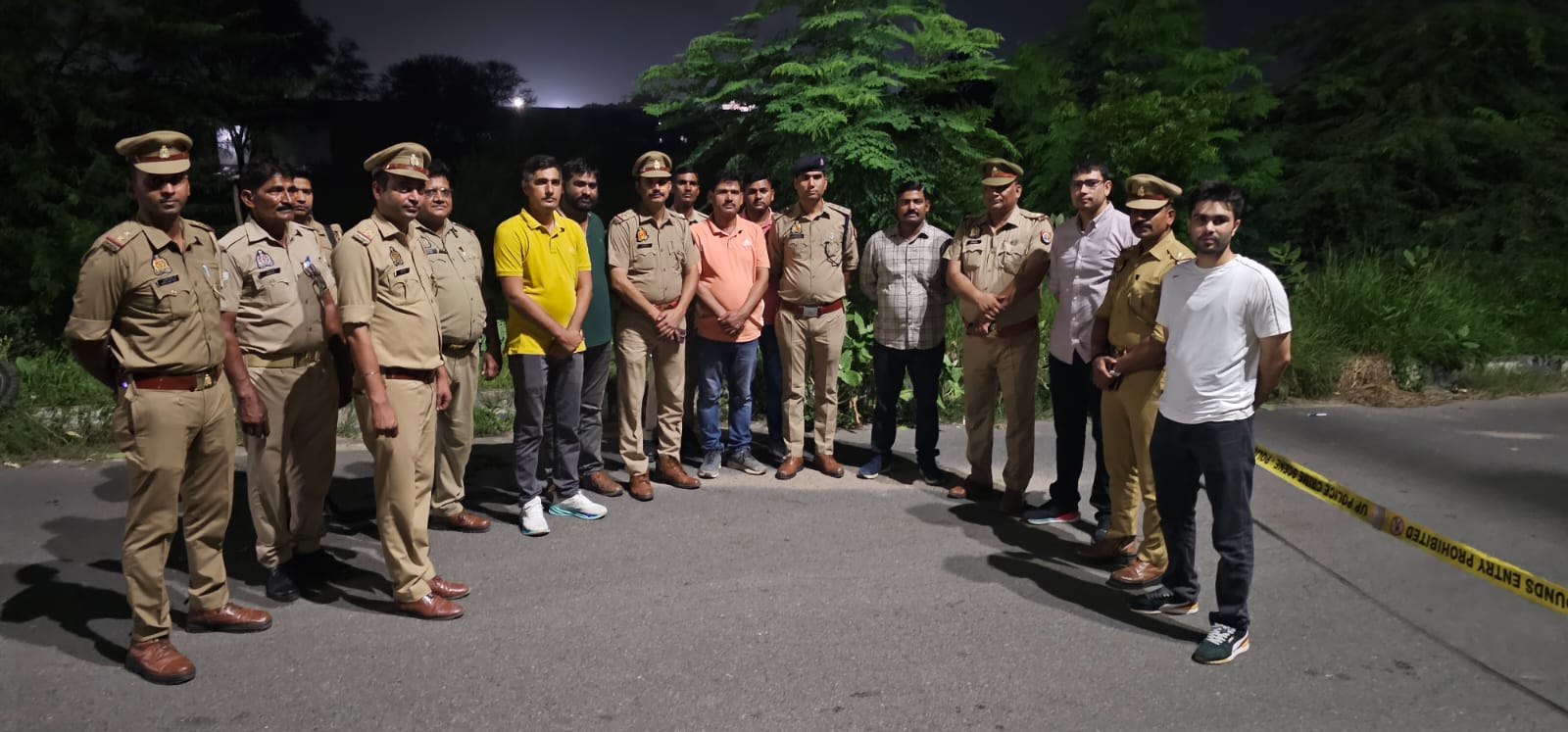 फिरोजाबाद में पुलिस मुठभेड़: 25-25 हजार के दो इनामी बदमाश समेत तीन गिरफ्तार