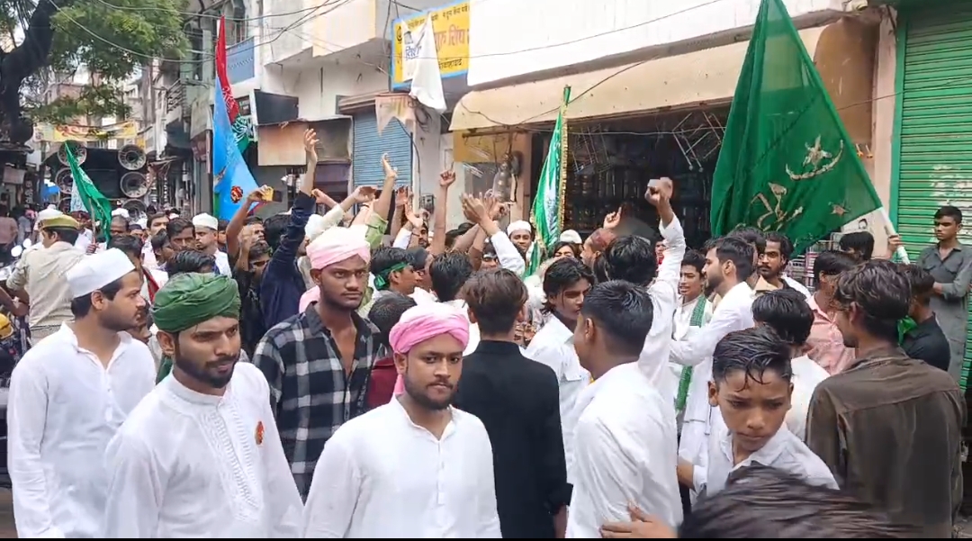 शिकोहाबाद में उत्साह और अकीदत के साथ निकला जश्ने ईदुल मिलादुन्नबी का जुलूस