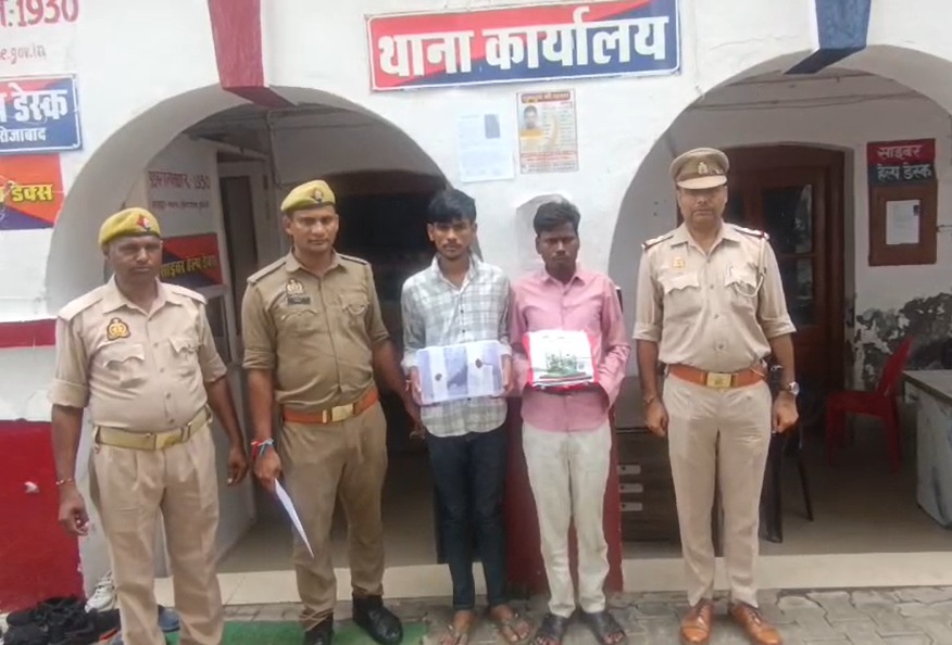 टूंडला पुलिस ने चोरी की घटना का किया खुलासा, चोरी की शराब और तमंचे समेत दो आरोपी गिरफ्तार