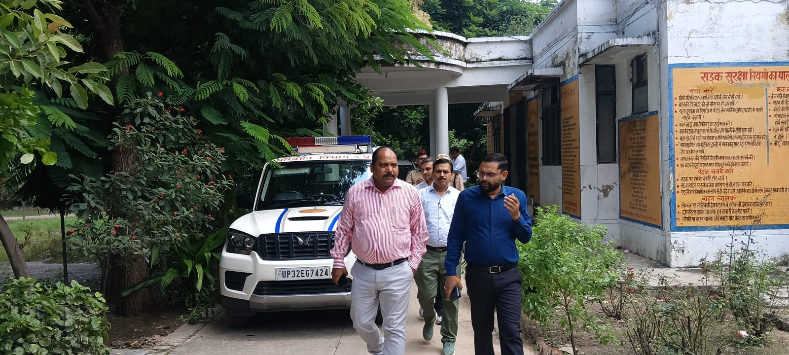 एआरटीओ कार्यालय का औचक निरीक्षण, दलालों पर सख्ती और लंबित आवेदनों के त्वरित निस्तारण के निर्देश