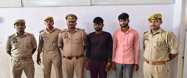 रामगढ़ पुलिस व सर्बिलांस टीच ने चोरी के मामले में दो शातिर चोर गिरफ्तार, दो मोबाइल और 31 हजार रुपये बरामद