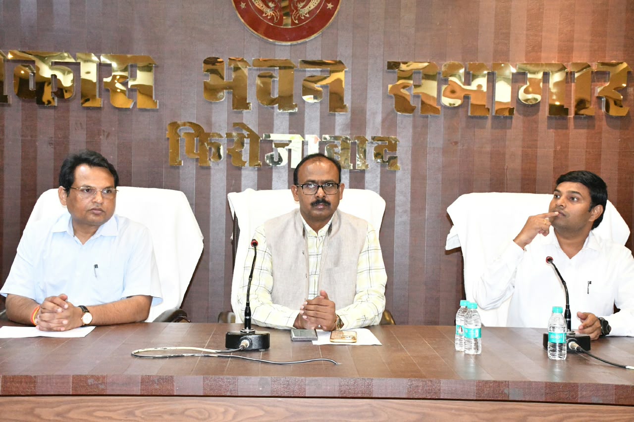 अंतर्राष्ट्रीय महिला किसान दिवस पर जिलाधिकारी ने महिलाओं से किया संवाद, मतदाता जागरूकता पर दिया जोर