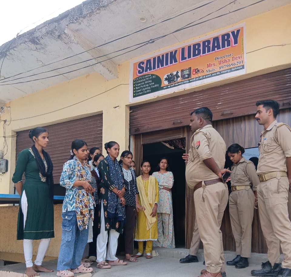 फिरोजाबाद में मिशन शक्ति फेज-6 के तहत महिलाओं और बालिकाओं को किया जागरूक